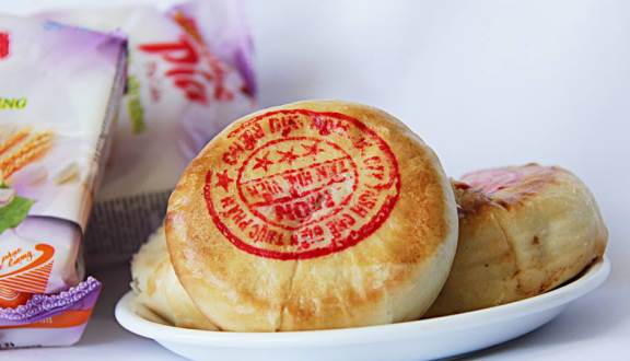 Bánh pía đậu xanh sầu riêng Tân Huê Viên