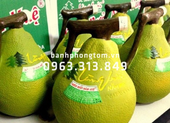 Giá bán rượu bưởi Tân Triều trên thị trường hiện nay