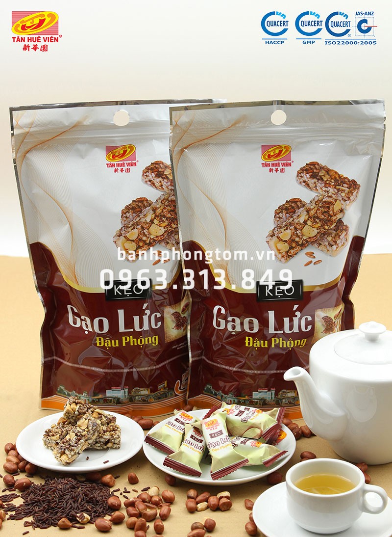 bánh kẹo đãi khách ngày tết